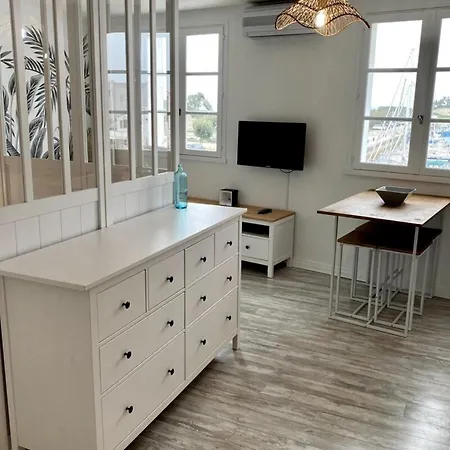 Cozy Completely Renovated With Breathtaking Views Of The Port Apartamento